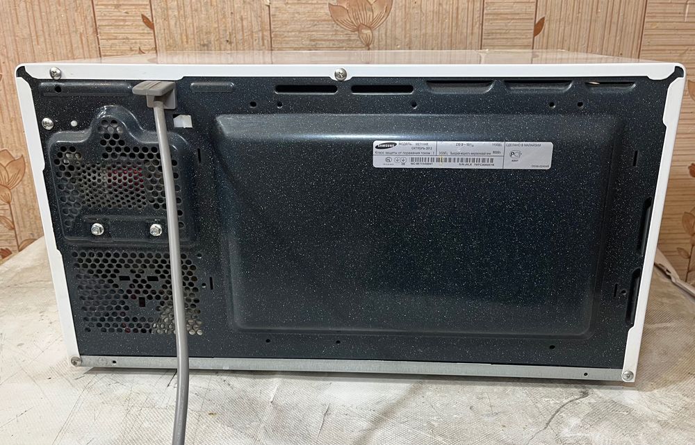 Samsung ME711KR Мікрохвильовка 20л 800Вт