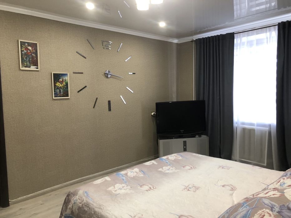 Квартира подобово.