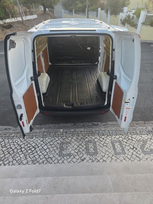 Ford transit 2.2TDCi custon ano2015 Inspeção 8/2027 pneus novos Bataria nova ar condicionado Aceito retomas