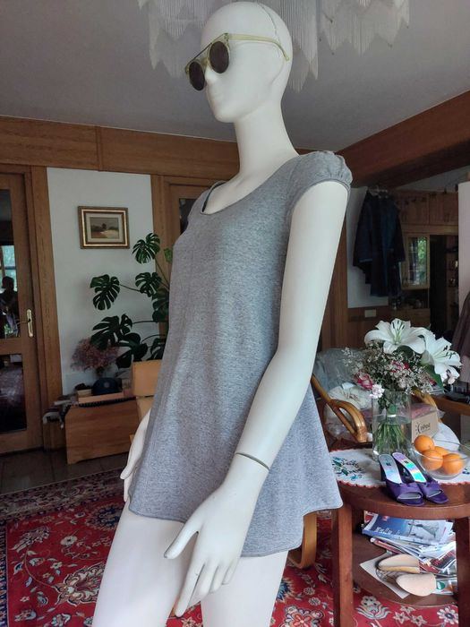 szara bawełniana koszulka bluzka trapezowa ciążowa tunika bufki