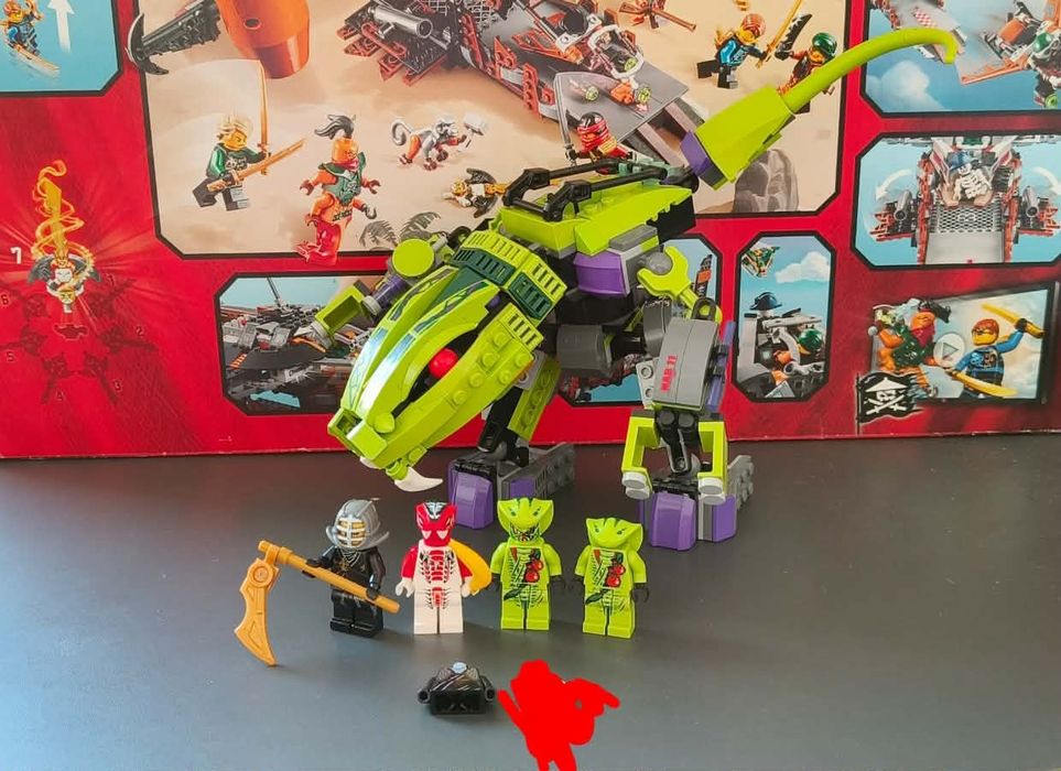 lego ninjago 9455 Mech Fangpyre rise of the snakes