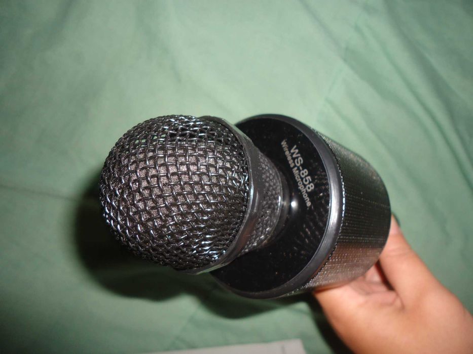 микрофон-блютуз колонка