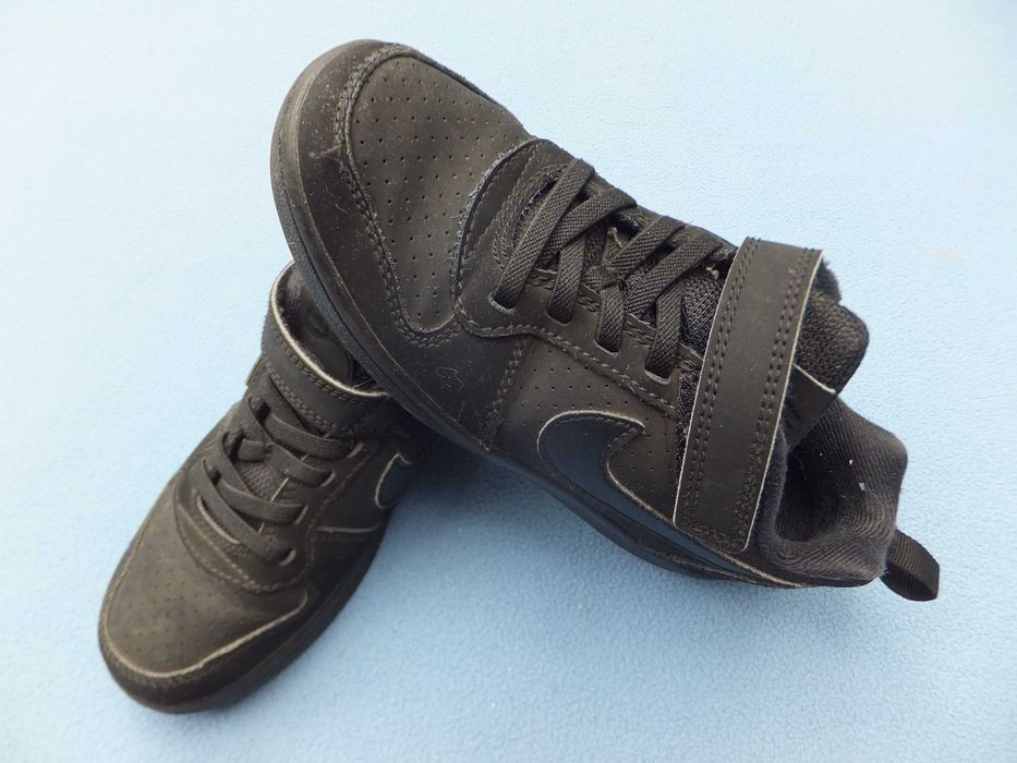 Buty dziecięce na rzep NIKE czarne rozmiar 29,5 dla chłopca snickers