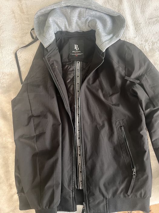 Продам весеяну чоловічу куртку