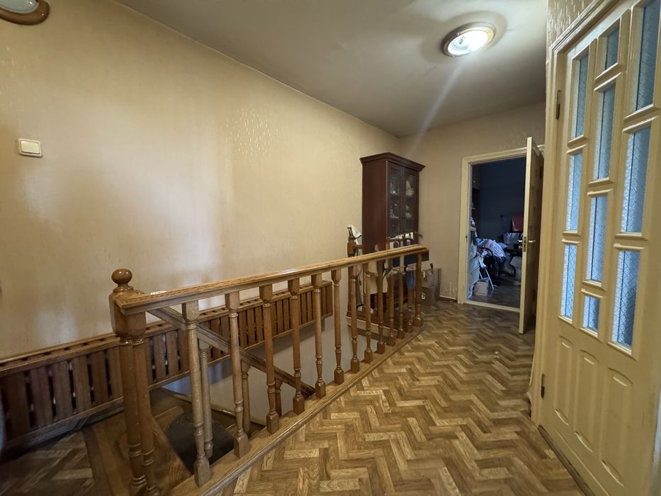 Продаж унікальної дворівневої 5-ти кімнатної квартири р-н Митниця