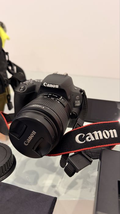 Canon EOS 200d - como nova