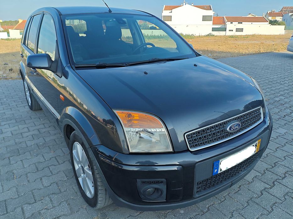 Ford Fusion — fotografia 7