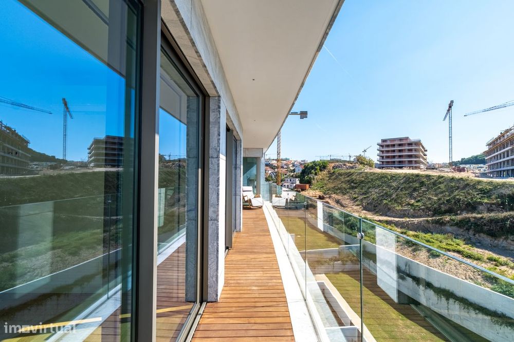 T2 com Vista Mar e Rio na Afurada – Para Arrendamento