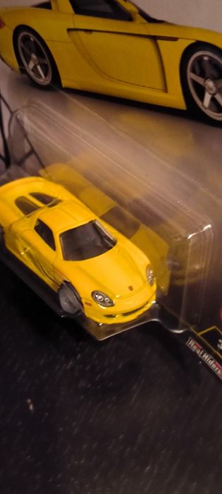 Hot Wheels Porsche Carrera GT Timeless Icons