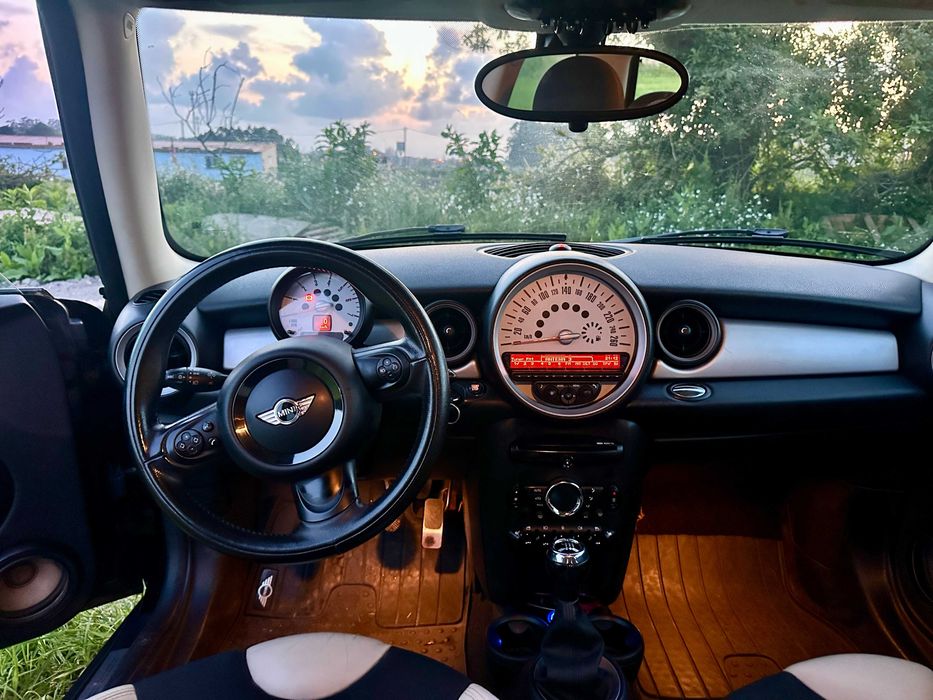 Mini Cooper D 1.6 Diesel - 2014