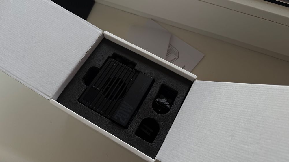 Відеосвітло Ulanzi LE20 20W Pocket RGB