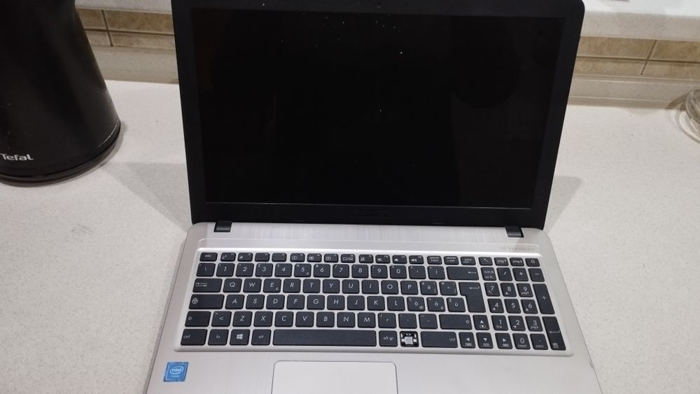 Laptop ASUS X540S