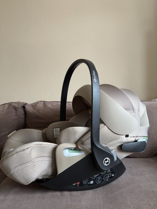 Автокрісло Cybex Cloud T +