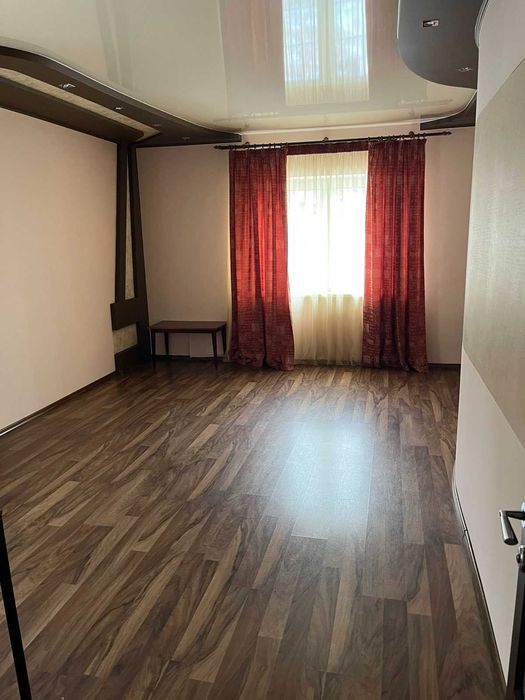 Оренда гарного будинку-котеджу на березі Дніпра, с. Кедина гора