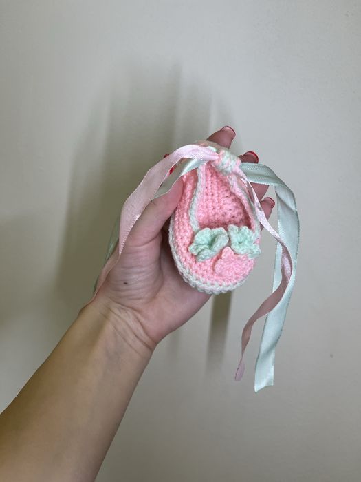 Вʼязаний одяг для немовлят