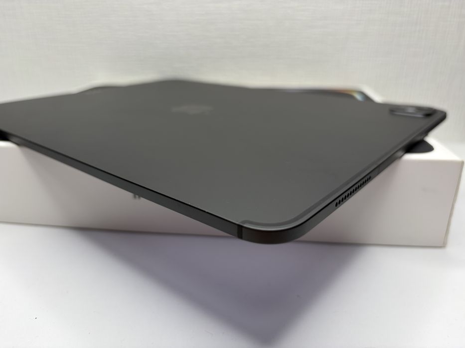 Apple iPad Pro 13 M5 (2025) 12/256GB Wi-Fi + Cellular Space Black open box