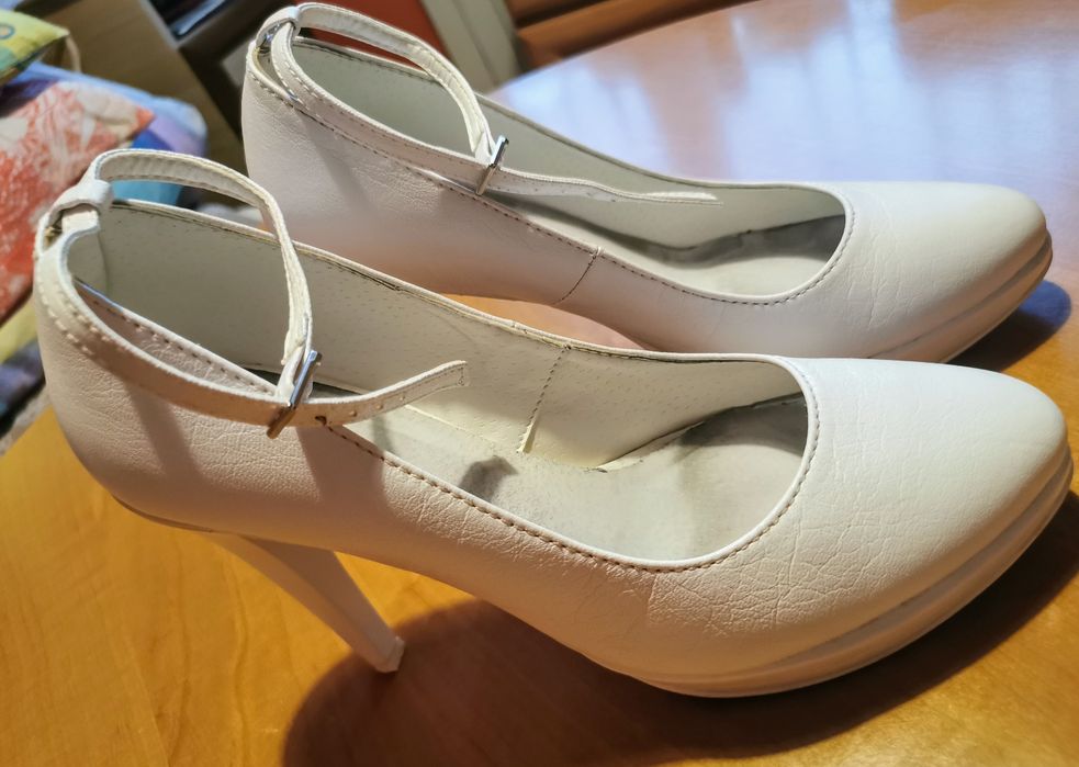 Buty do ślubu, czułenka, białe półbuty
