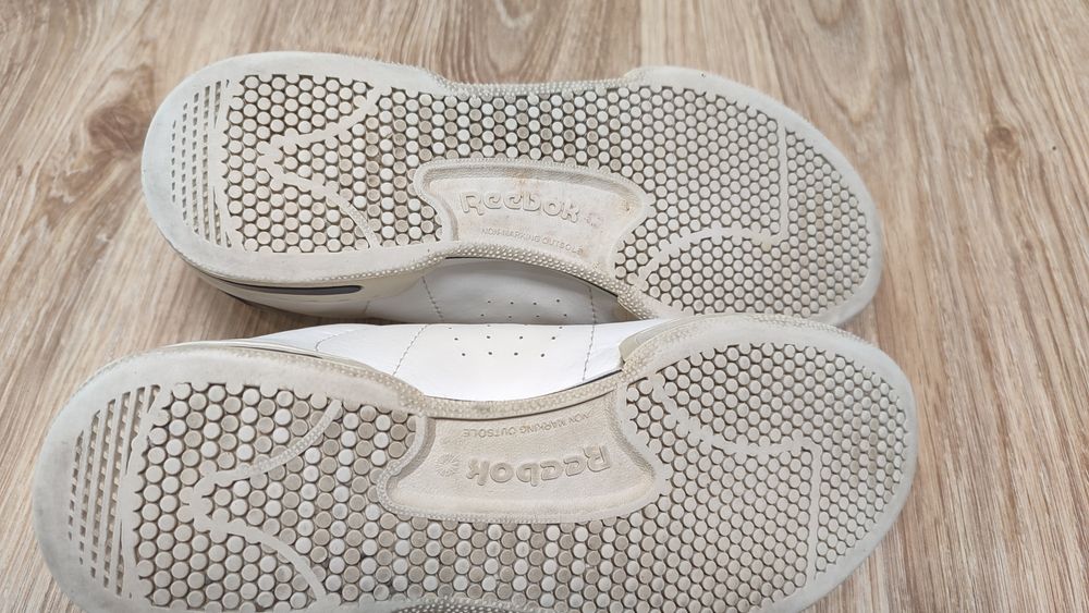 Кросівки жіночі Reebok