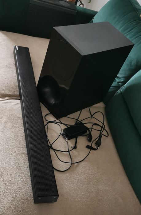 Soundbar Samsung HW-M550 + pilot