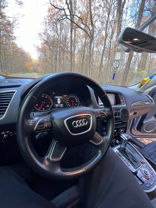 Audi Q5 Quattro premium plus