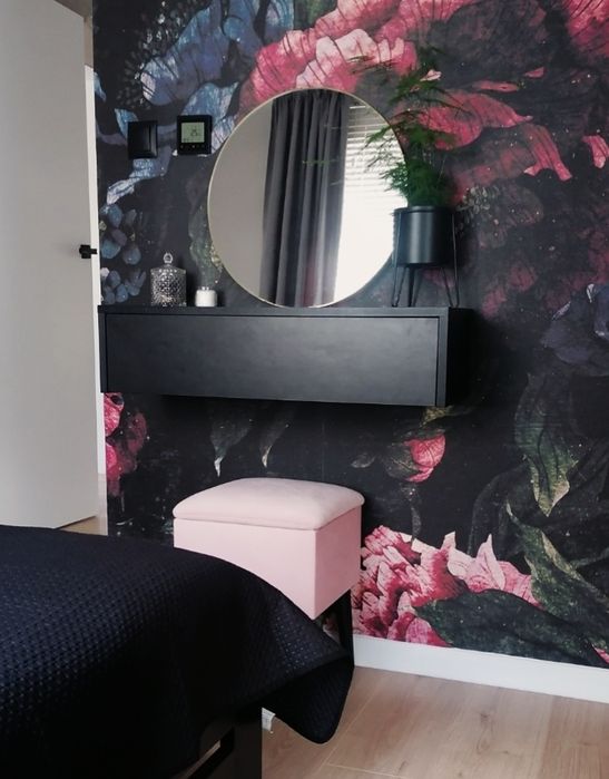 Toaletka podwieszana  czarna stan idealny