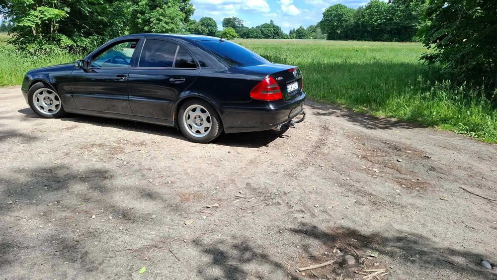 Samochód osobowy Mercedes W211