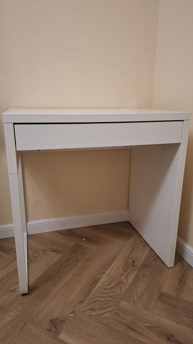 Białe Biurko Ikea