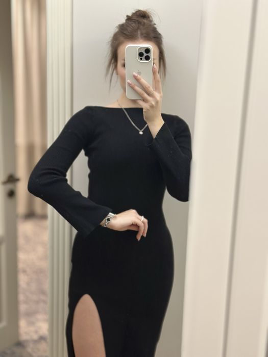 Стильна чорна сукня H&M