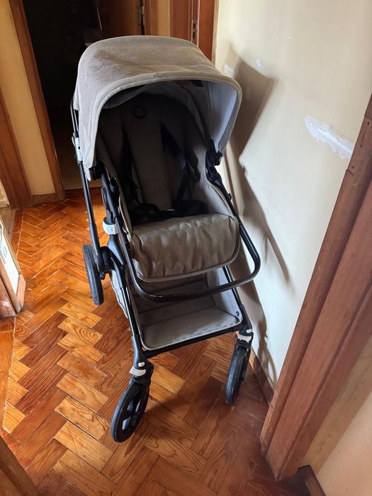Carrinho de bebe usado bem estimado