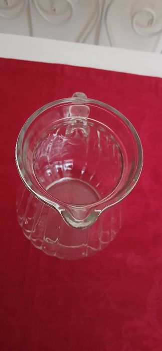 Jarro de vidro, para bebidas