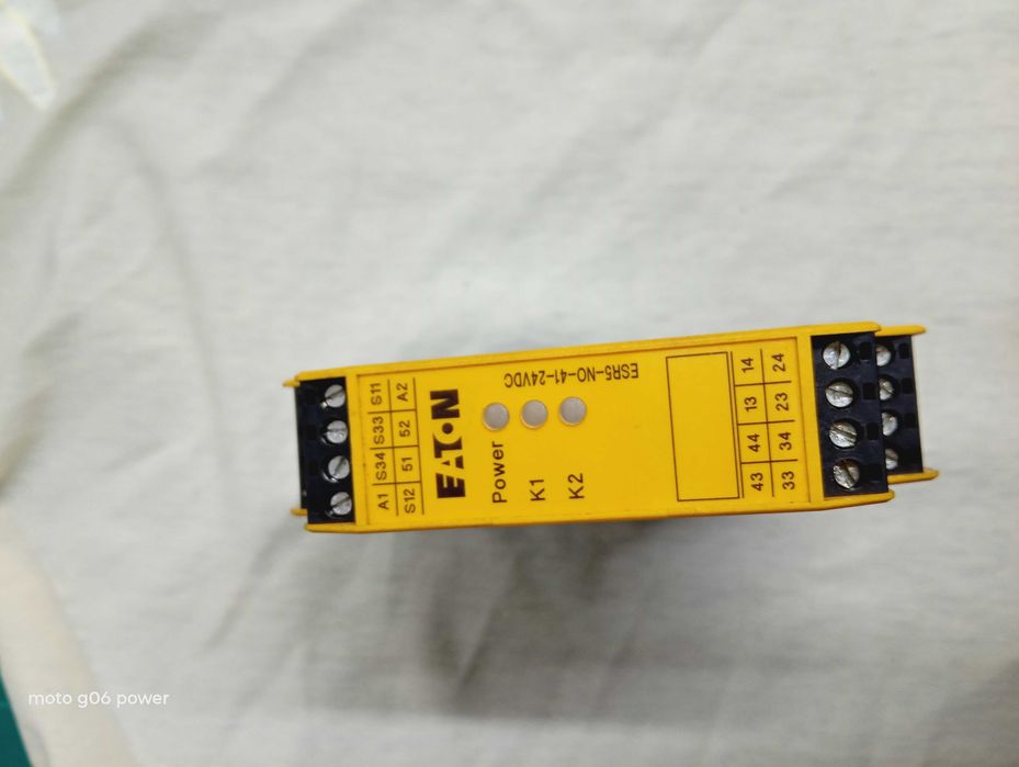 Eaton ESR5-NO-41-24VDC przekaźnik bezpieczeństwa 24V DC nowy