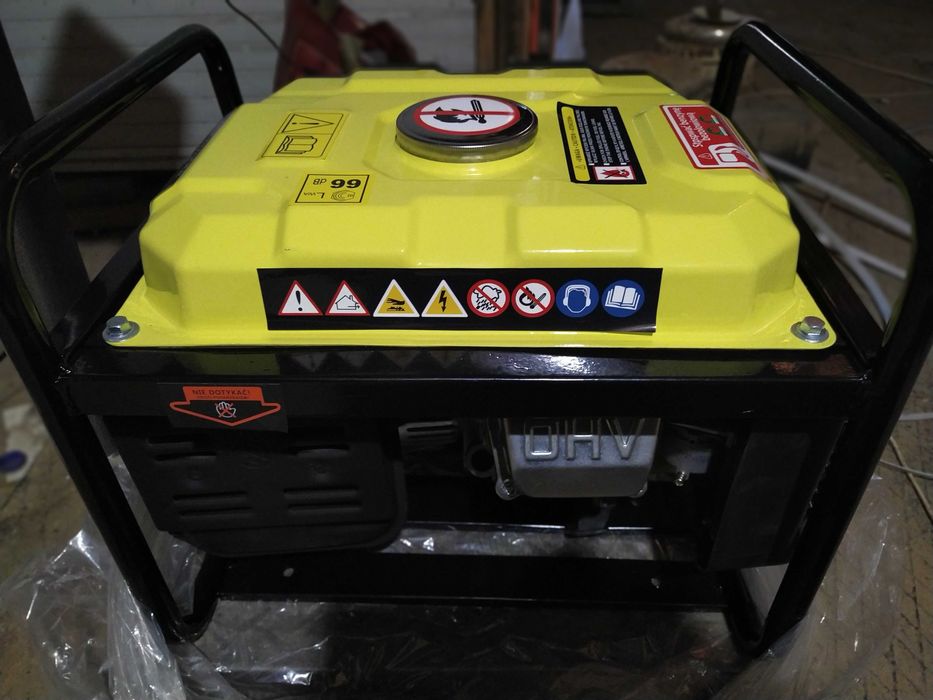 Бензогенератор Інвертор KRAFTWELE KW2500 220V генератор бензиновый