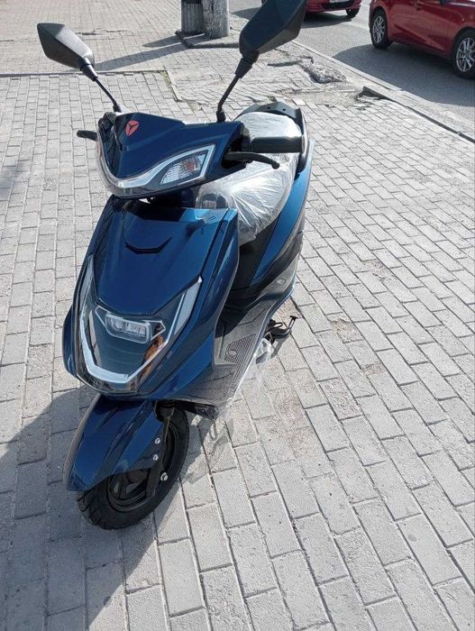 електроскутер Yadea luna