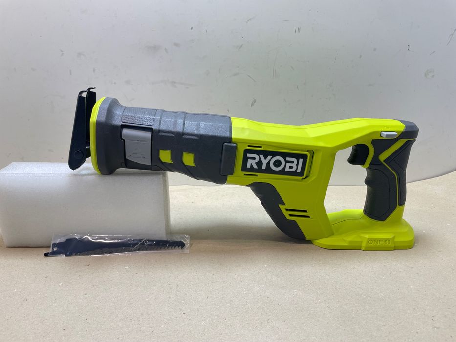 Акумуляторний інструмент RYOBI 18в