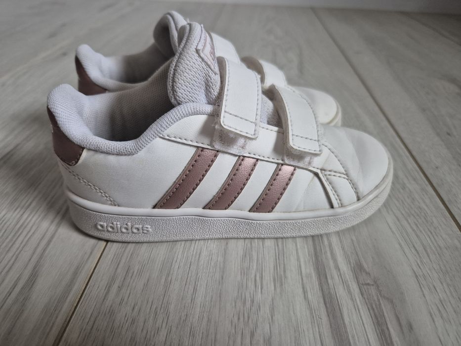 Buty Adidas Adidasy dziewczęce r. 27