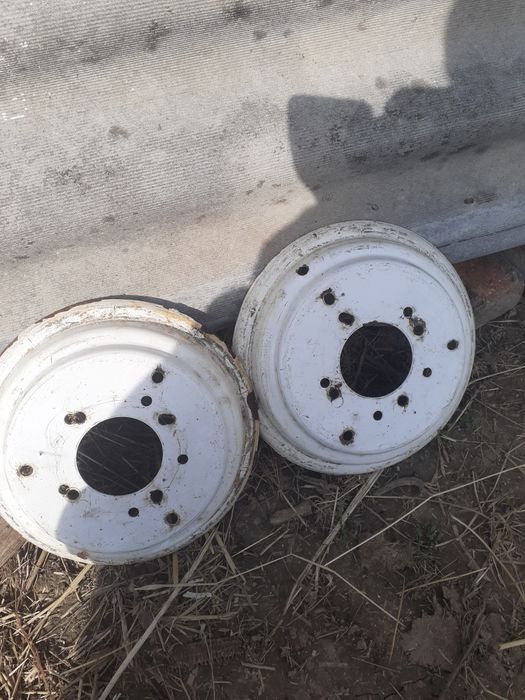 Продається диски на резину 4 00на10