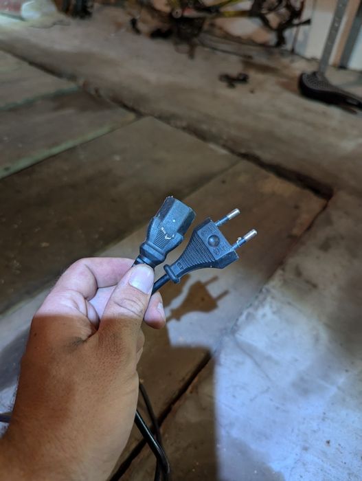 Зарядка для електроскутера. 60 вольт 2ампера