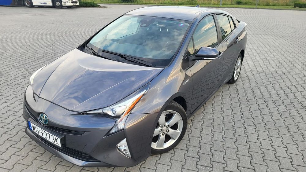 Toyota Prius Full opcja, import Szwajcaria, stan idealny