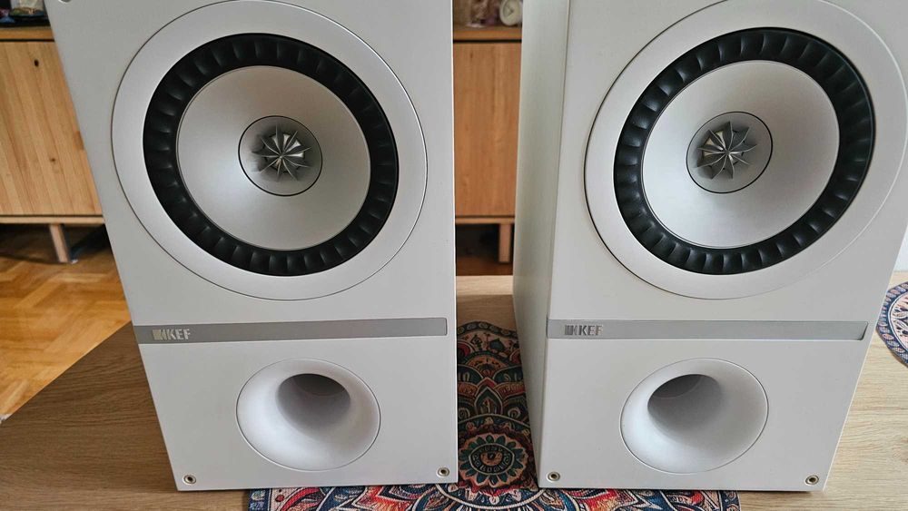 Głosniki KEF Q300