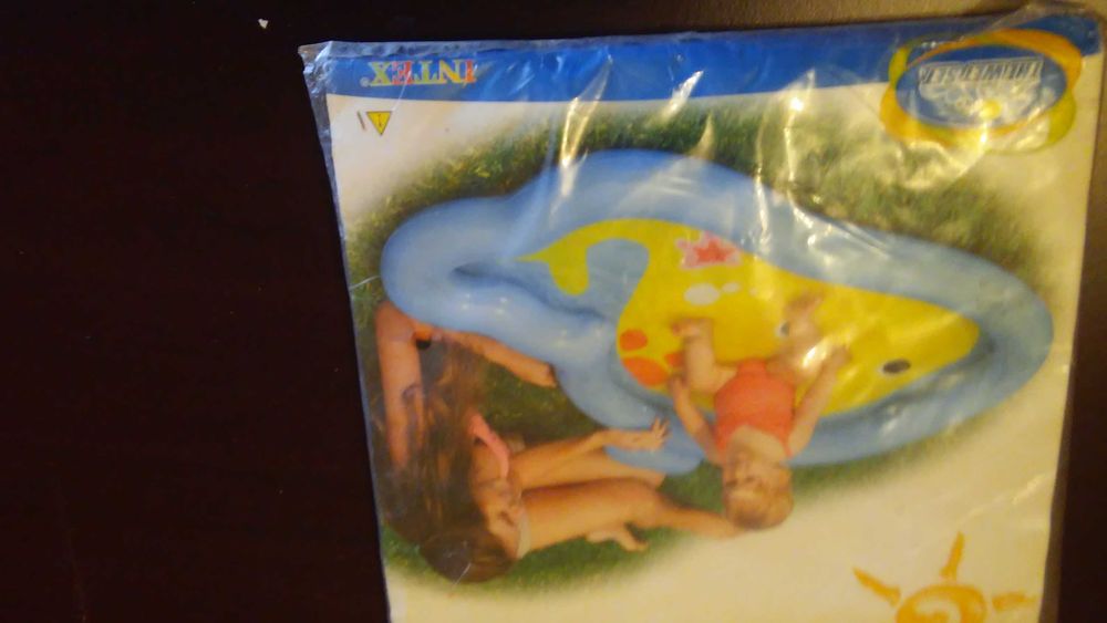 vende-se  bonecas ainda na caixa original nunca mexidas