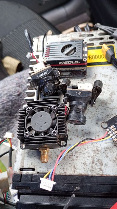 Запчастини та комплектуючі