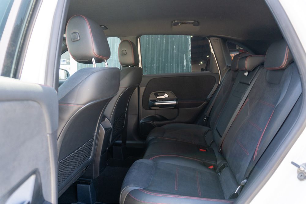 Mercedes-Benz B 180 AMG Line 7G-DCT (financiamento disponível)