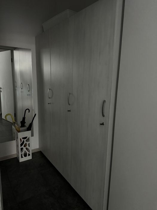 Шафа гардеробна на три секції