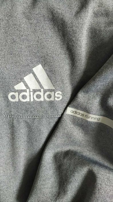 Adidas Running лёгкая беговая ветровка с капюшоном — размер L