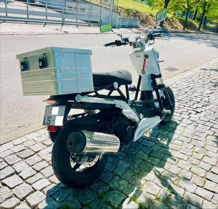 Daelim B-Bone 125cc