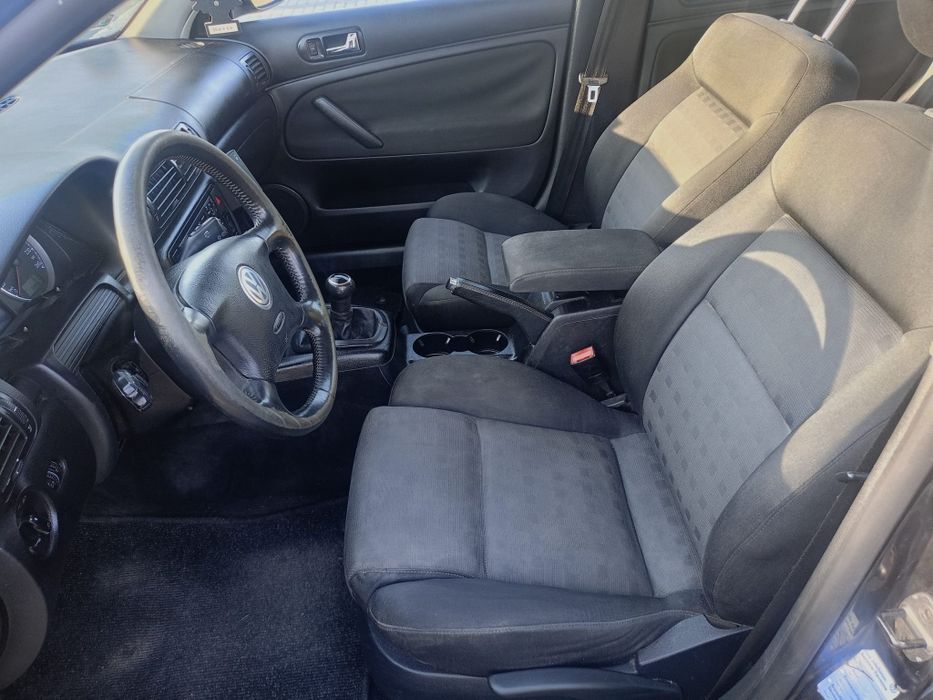 Mam na Sprzedaż Samochód osobowy Marki VW Passat B5 Kombi