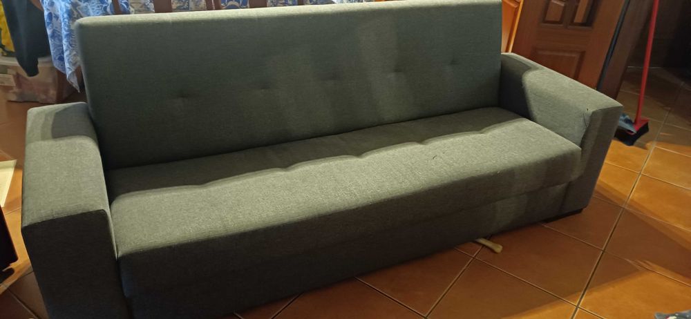 Sofá belga que faz também sofá cama