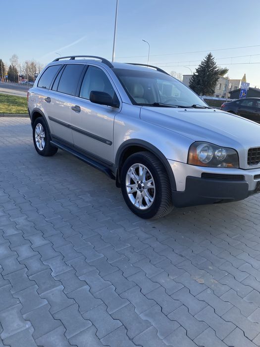 Продам Volvo xc90 2.4 дизель АКПП 4х4 на 7-осіб для ЗСУ