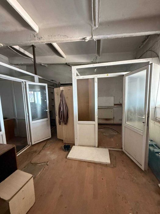 Складське приміщення з рампою