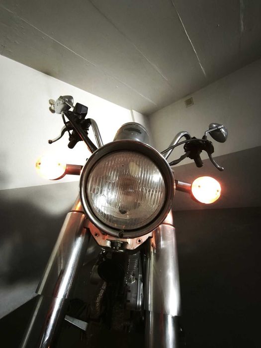 Moto 200cc em bom estado